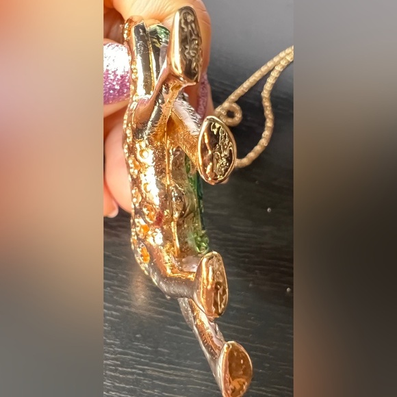 🐪 NWT! Green Rhinestone Camel Necklace - Picture 5 of 8